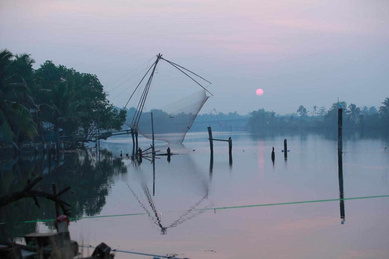 Nihara Resort And Spa Cochin Kochi Eksteriør billede