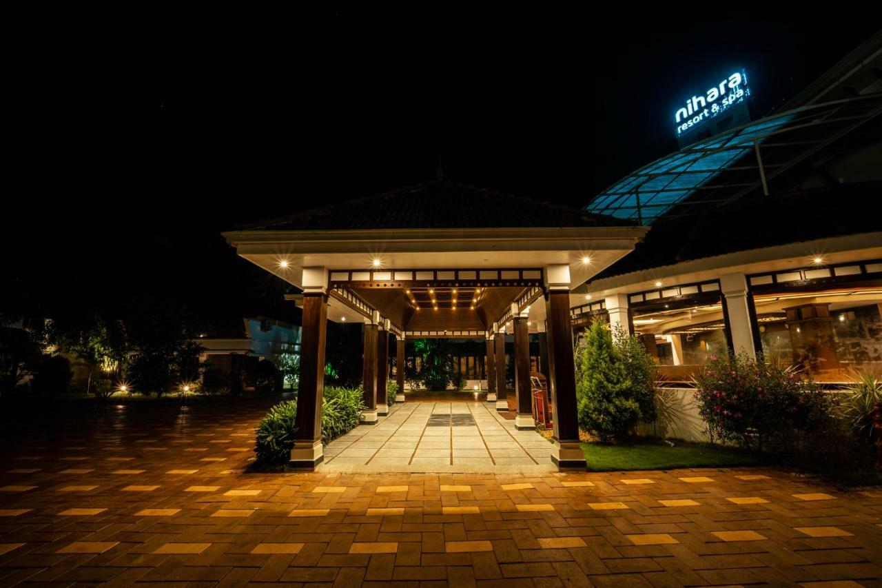 Nihara Resort And Spa Cochin Kochi Eksteriør billede