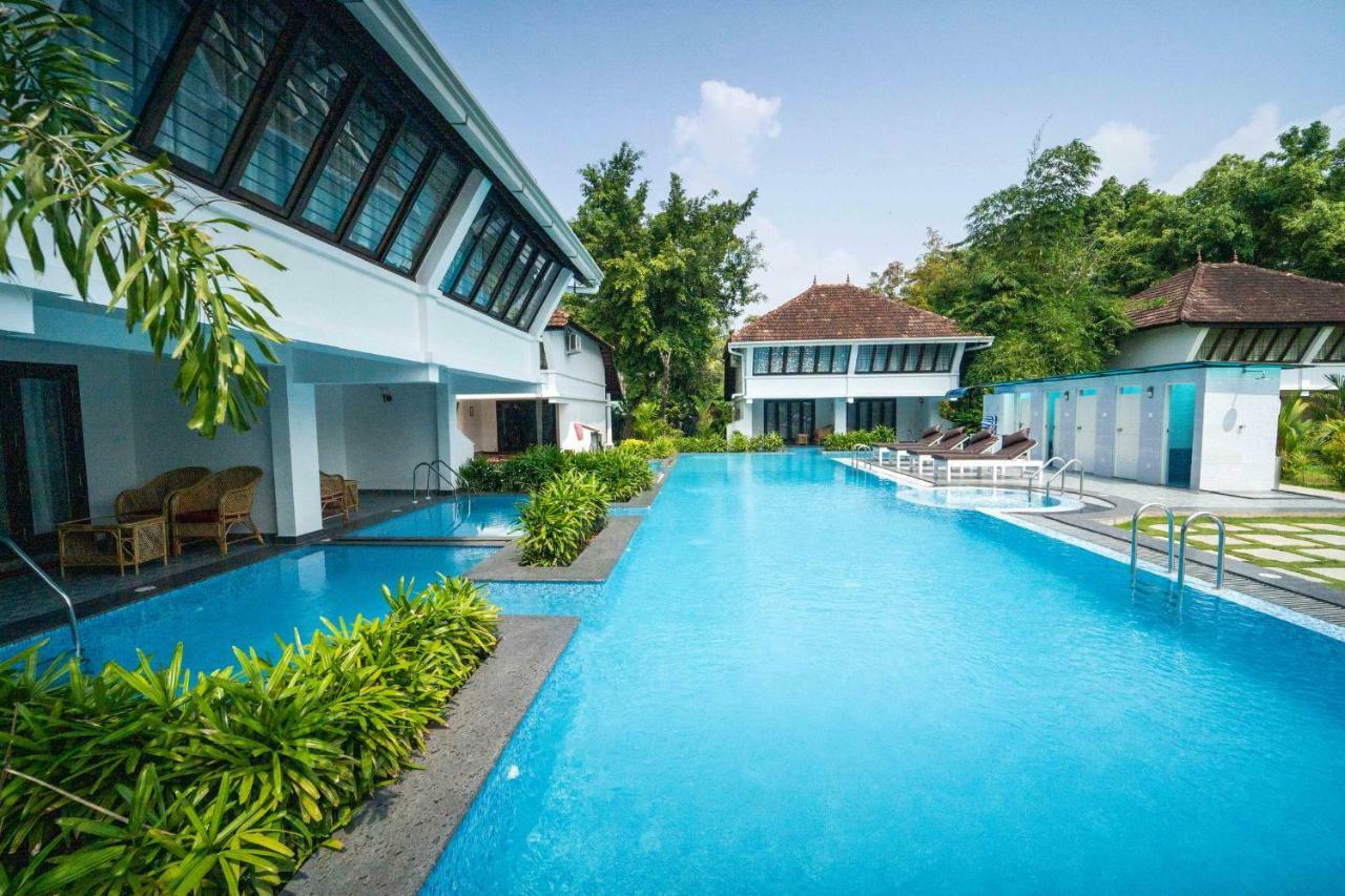 Nihara Resort And Spa Cochin Kochi Eksteriør billede