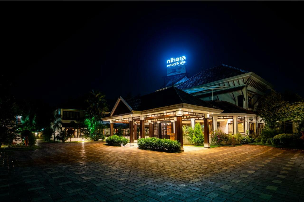 Nihara Resort And Spa Cochin Kochi Eksteriør billede