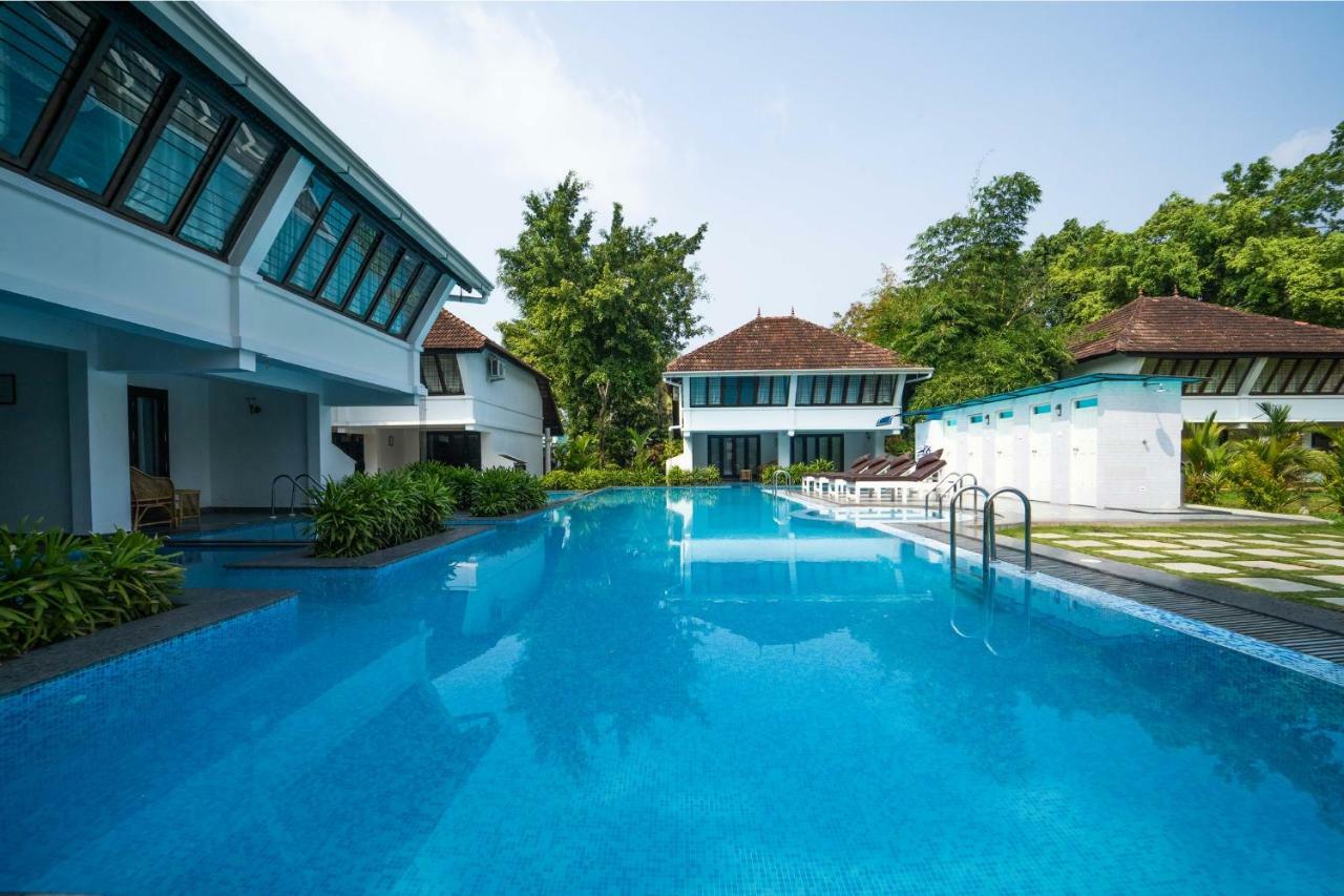 Nihara Resort And Spa Cochin Kochi Eksteriør billede