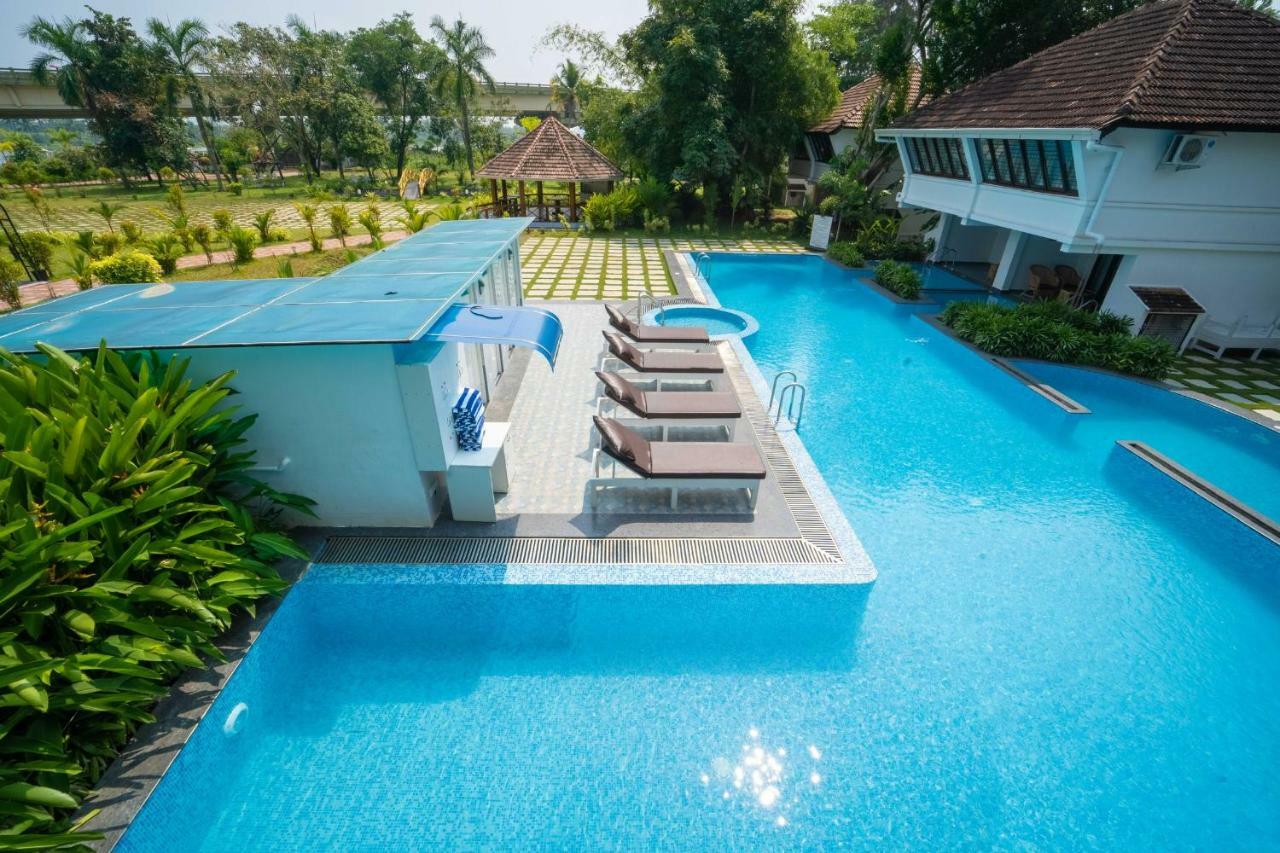 Nihara Resort And Spa Cochin Kochi Eksteriør billede