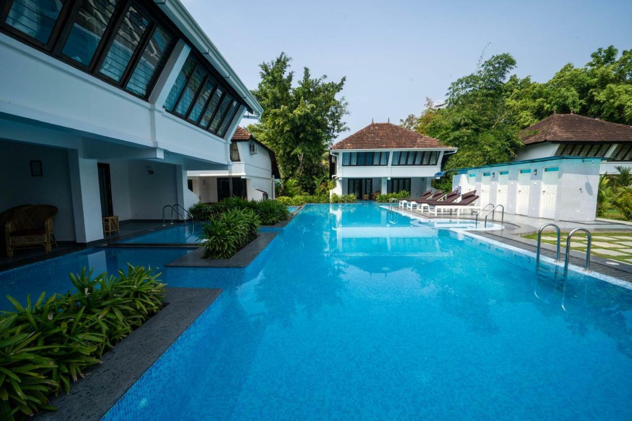 Nihara Resort And Spa Cochin Kochi Eksteriør billede