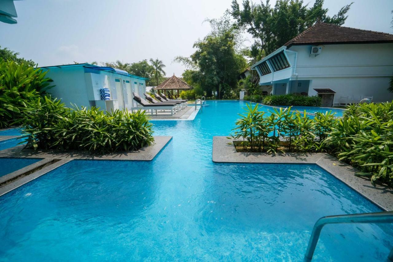 Nihara Resort And Spa Cochin Kochi Eksteriør billede