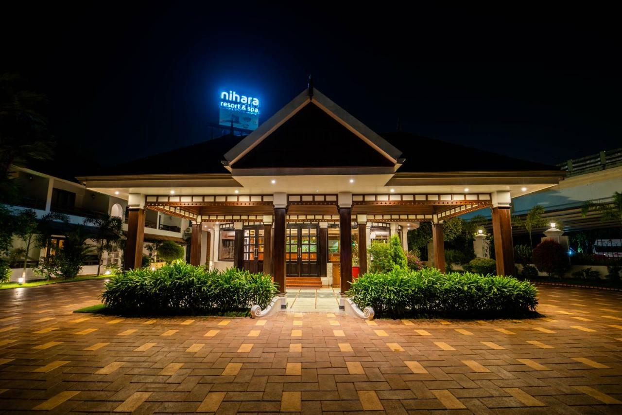 Nihara Resort And Spa Cochin Kochi Eksteriør billede